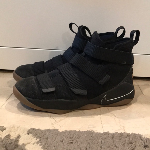 soldier 11 black gum